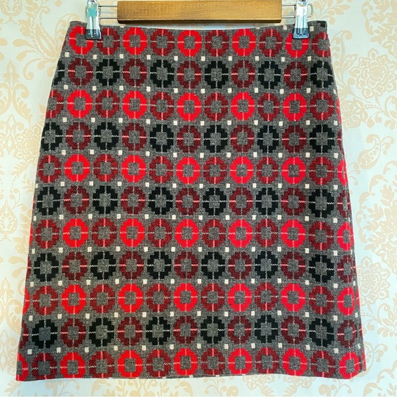 LIKE NEW Talbots Burgundy/red/ gray wool blend A Line Mini Skirt 2P - Picture 2 of 6